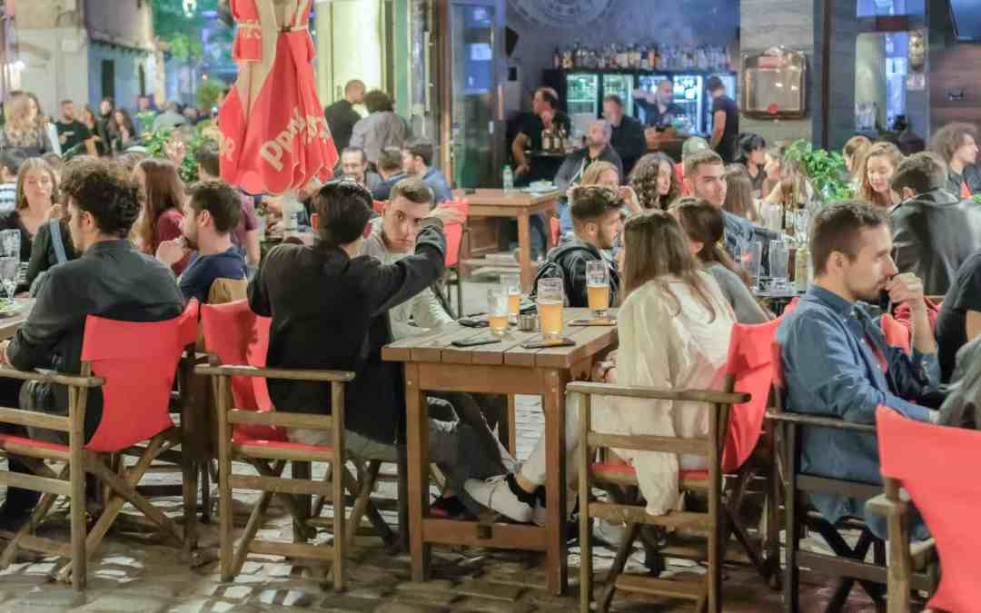 How to Build a Tribe Online And Form a Community of Readers